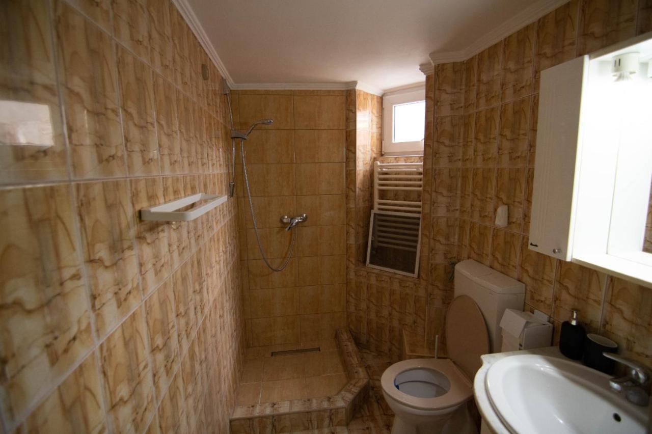 Glamour Ultracentral Apartment Oradea Exterior photo